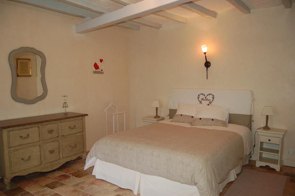 Bed and Breakfast La Grange Dimiere, Pres De Tours Saint-Genouph Номер фото